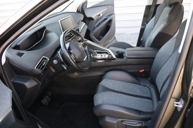 Peugeot 3008 1.2 PureTech Allure O.a: PDC, Camera, Keyless, Navi, Clima, Cruise, Etc. All-in prijs!