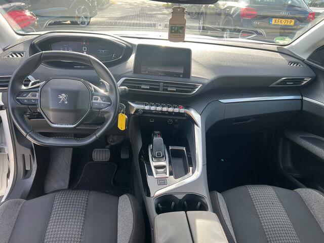 Peugeot 3008 1.2 PureTech Active navi, virtual cockpit, cruise, airco
