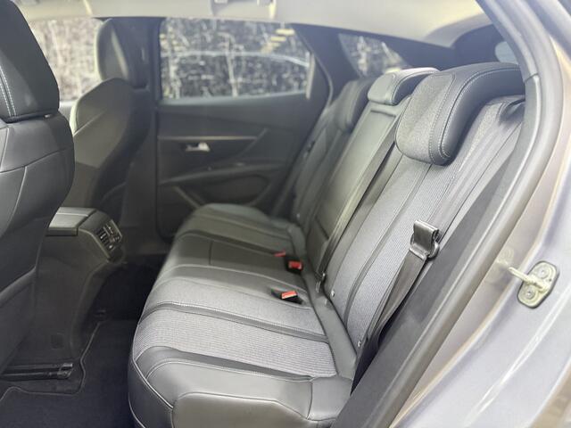 Peugeot 3008 1.6 HYbrid 225 Allure