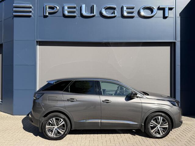 Peugeot 3008 130PK Allure Pack | Trekhaak | Hoge Instap | Full LED Koplampen | Stoelverwarming | Geintegreerde Navigatie | Apple Carplay | 29000 KM! | Achteruitrijcamera | Dode Hoekbewaking | PDC rondom |