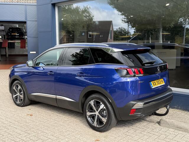 Peugeot 3008 1.2 Turbo 130PK Allure | Trekhaak 1400KG | Hoge Zitpositie | Stoelverwarming | Navigatie | Cruise Control | Lichtmetalen velgen | Climate Control | Parkeercamera | Half lederen bekleding.