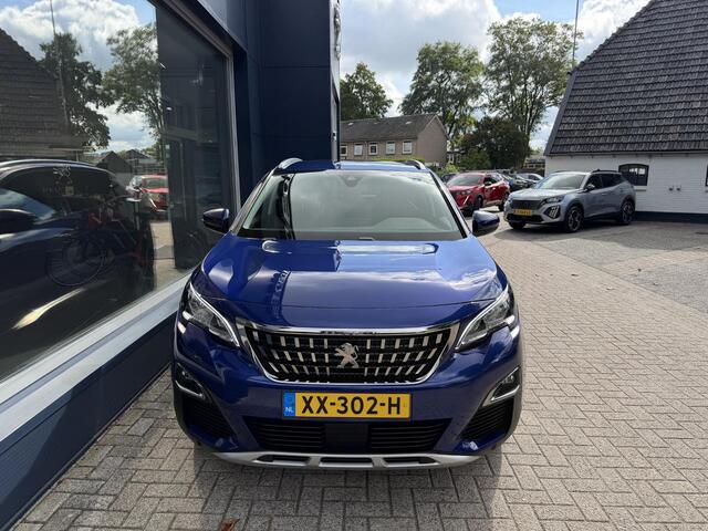 Peugeot 3008 1.2 Turbo 130PK Allure | Trekhaak 1400KG | Hoge Zitpositie | Stoelverwarming | Navigatie | Cruise Control | Lichtmetalen velgen | Climate Control | Parkeercamera | Half lederen bekleding.