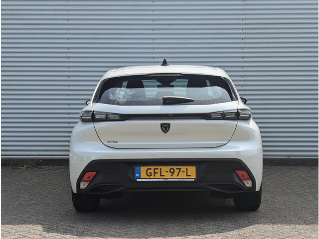 Peugeot 308 5-deurs Active Pack Business 1.2 PureTech 130pk H6 | NAVI | PARKEERHULP | LM-VELGEN | DAB+ | ACTIVE SAFETY BRAKE PLUS | CLIMA | CRUISE