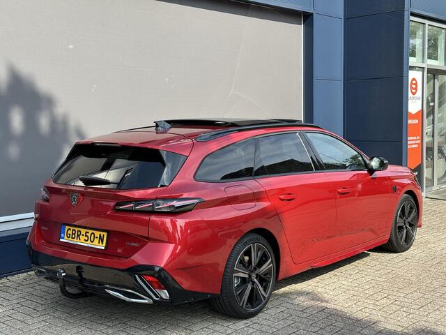 Peugeot 308 SW 1.6 HYbrid 225 GT | Meest Complete Uitvoering ! | Panorama Schuif- / Kanteldak | Trekhaak 1450 KG | FOCAL Audio | Stoelverwarming & Massage | Elektrische Kofferklep | Matrix LED Verlichting | 18" PORTLAND Velgen |