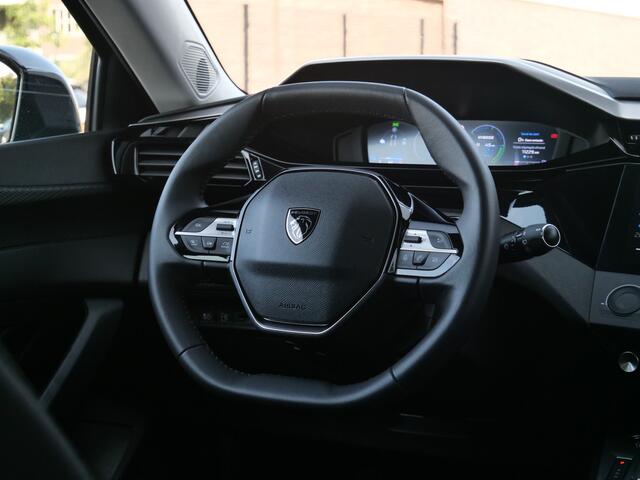 Peugeot 308 1.6 PHEV 150pk Allure Automaat Apple Carplay / PDC / 17 inch