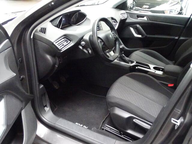 Peugeot 308 SW 1.2 PureTech Blue Lease Active