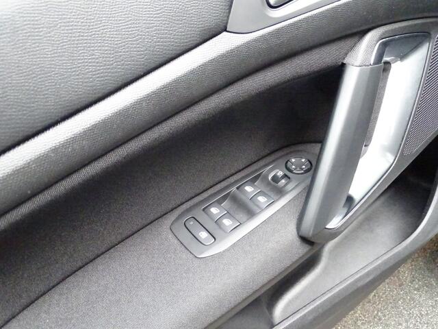Peugeot 308 SW 1.2 PureTech Blue Lease Active