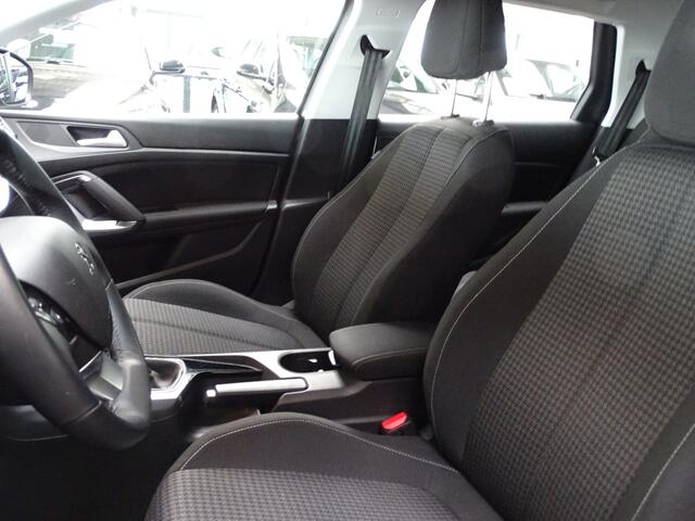 Peugeot 308 SW 1.2 PureTech Blue Lease Active