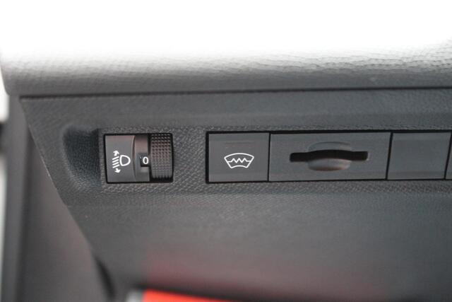 Peugeot 308 1.2 PureTech Allure Pack Business | NAP |