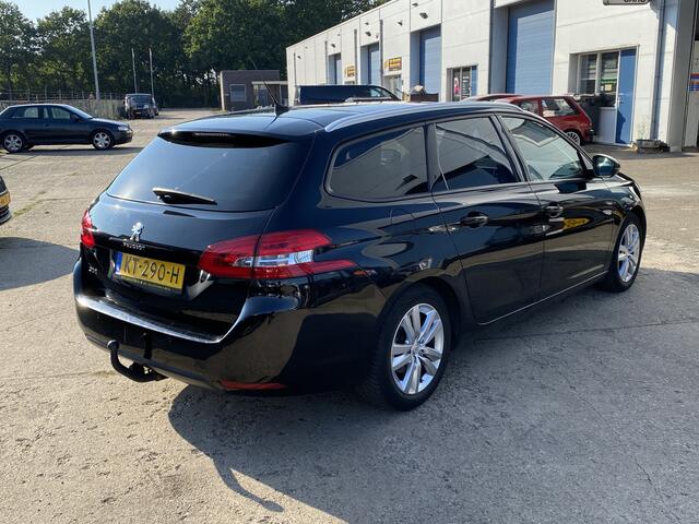 Peugeot 308 SW 1.6 BlueHDI 120 PK EURO 6 Blue Lease Executive, 6-BAK, AIRCO(CLIMA), CRUISE CONTROL, PARKEERSENSOREN V+A, PANORAMADAK, GROOT NAVIGATIE, BLUETOOTH-RADIO-USB-AUX, 4X ELEK-RAMEN, ISOFIX, CENT-VERGRENDELING, LED DAGRIJVERLICHTING, LM-VELGEN, TREKHAAK