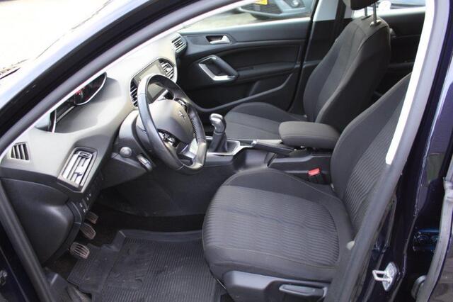 Peugeot 308 SW 1.2 PureTech Active | NAV. | STOELVERW. | AFN. TREKHAAK |