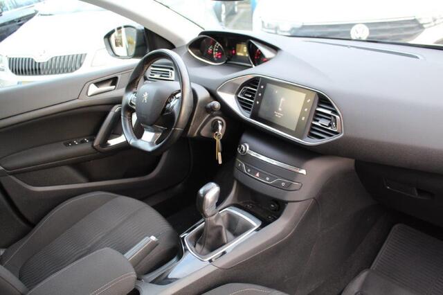 Peugeot 308 SW 1.2 PureTech Active | NAV. | STOELVERW. | AFN. TREKHAAK |