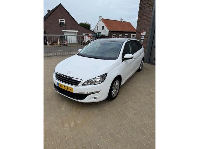 Peugeot 308 SW 1.2 PureTech Blue Lease Executive