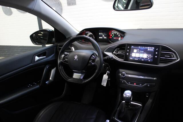 Peugeot 308 SW 1.2 PureTech Blue Lease Executive | Incl. 12 maanden garantie | 1ste eigenaar! | Cruise control | Climate control | Apple carplay/Android auto | Navigatie | Lederen bekleding | Parkeersensoren | Panorama dak |