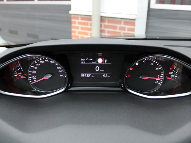 Peugeot 308 SW 1.2 PureTech 131PK Automaat Blue Lease Premium /NAVI/Panoramadak/360° Camera/LED/PDC/DAB+/Apple carplay/Lane assist/NAP! 1e eig!
