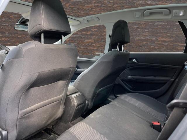 Peugeot 308 SW 1.5 hdi ECC LMV PANODAK SPORTSTOELEN NAVIGATIE CAMERA