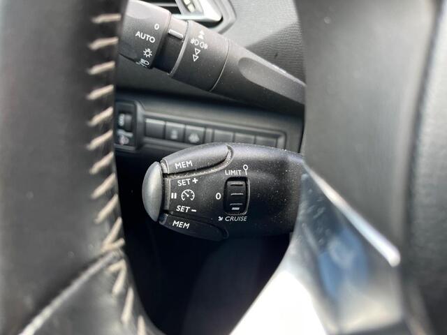 Peugeot 308 SW 1.5 hdi ECC LMV PANODAK SPORTSTOELEN NAVIGATIE CAMERA