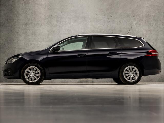 Peugeot 308 SW 1.2 PureTech Premium Sport Automaat (PANORAMADAK, APPLE CARPLAY, NAVIGATIE, 360 CAMERA, SPORTSTOELEN, GETINT GLAS, CRUISE, NIEUWE APK, NIEUWSTAAT)