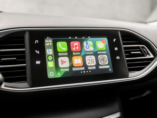 Peugeot 308 SW 1.2 PureTech Premium Sport Automaat (PANORAMADAK, APPLE CARPLAY, NAVIGATIE, 360 CAMERA, SPORTSTOELEN, GETINT GLAS, CRUISE, NIEUWE APK, NIEUWSTAAT)