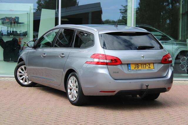 Peugeot 308 SW 1.2 PureTech Style PANORAMADAK - TREKHAAK