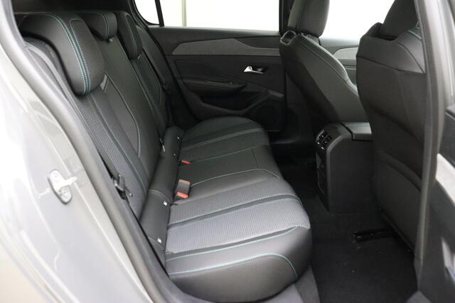 Peugeot 308 1.2 Hybrid e-DCS6 Allure 136 PK | 8-Traps Automaat | Camera | Comfort Pack | Navigatie | 360 vision Drive assist Pack | Climate Control | Licht metalen velgen | Nieuw uit voorraad