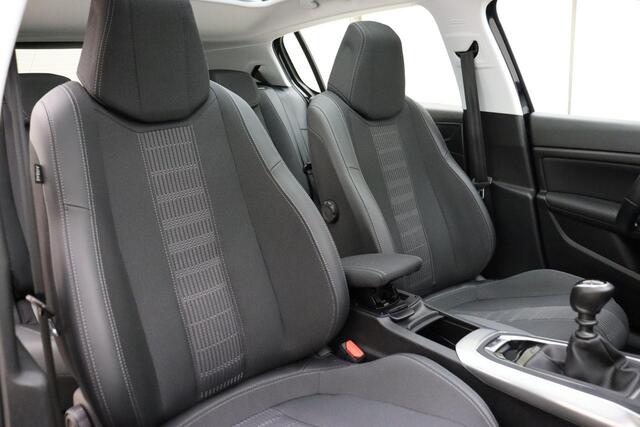 Peugeot 308 1.2 PureTech Allure Avantage 130pk | Navigatie | Climate Control | Camera | Lichtmetalen Velgen | Cruise Control | Dealeronderhouden | 1e Eigenaar