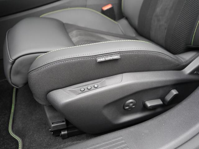 Peugeot 308 1.2 Hybrid 136 e-DCS6 GT | nieuwe auto | Alcantara | Stoel en stuurverwarming | Navigatie | 18" lichtmetalen velgen | 360 graden camera | Full led | Keyless entry & start
