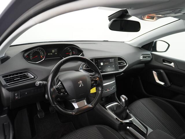 Peugeot 308 SW T111PK Apple Carplay Android Auto Navi Ecc 360° Camera Cruise Control DAB Regen-Lichtsensor Lmv 16" Pdc Isofix Wifi Bluetooth 1.2I Active Keurig onderhouden! APK 19-1-'25 Euro 6