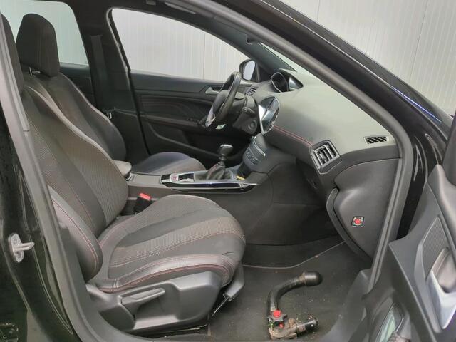 Peugeot 308 1.2 PureTech GT-line Panoramadak Airco|ECC Navi Carplay PDC VA + Camera Full LED Trekhaak