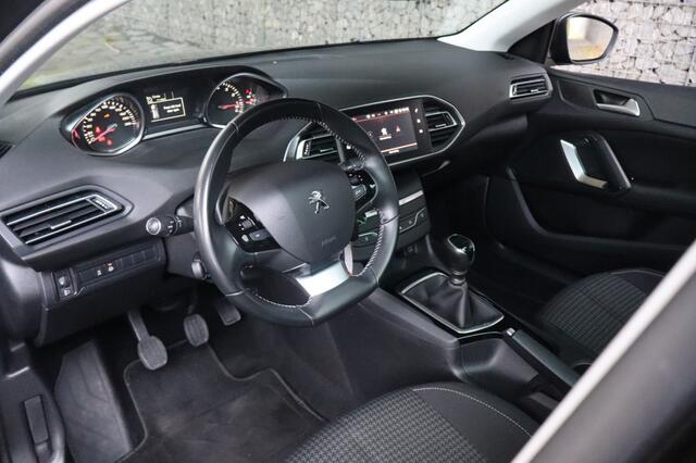 Peugeot 308 1.2 PureT.Blue | Geen import | Navi | Pano Dak