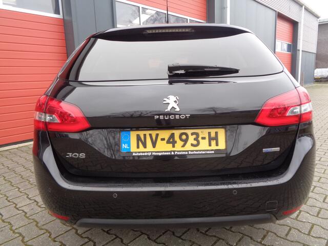 Peugeot 308 SW 1.2 PureTech Blue Lease Pack 111PK Clima Navi Cruise Pano-Dak LMV NL-Auto