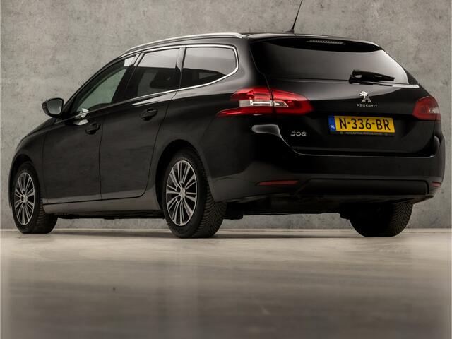 Peugeot 308 SW 1.2 PureTech Sport Automaat (APPLE CARPLAY, GROOT NAVI, 360 CAMERA, ADAPTIVE CRUISE, GETINT GLAS, LEDER, SPORTSTOELEN, PARKEERSENSOREN, KEYLESS, DAB+, NIEUWSTAAT)