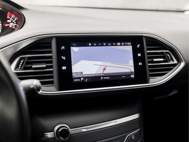 Peugeot 308 SW 1.2 PureTech Sport Automaat (APPLE CARPLAY, GROOT NAVI, 360 CAMERA, ADAPTIVE CRUISE, GETINT GLAS, LEDER, SPORTSTOELEN, PARKEERSENSOREN, KEYLESS, DAB+, NIEUWSTAAT)