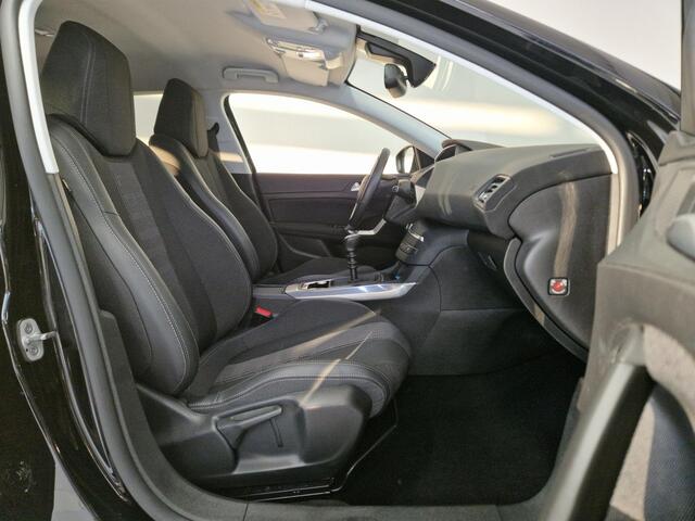 Peugeot 308 SW 1.2 PureTech Blue Lease Allure | Navigatie | Achteruitrijcamera | Climate Control | Adaptieve Cruise Control | Apple Carplay/Android Auto