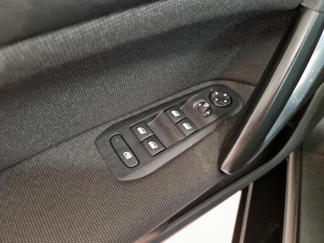 Peugeot 308 SW 1.2 PureTech Blue Lease Allure | Navigatie | Achteruitrijcamera | Climate Control | Adaptieve Cruise Control | Apple Carplay/Android Auto
