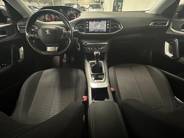 Peugeot 308 SW 1.2 PureTech Style CLIMA / NAVI /CRUISE / CAMERA 360.