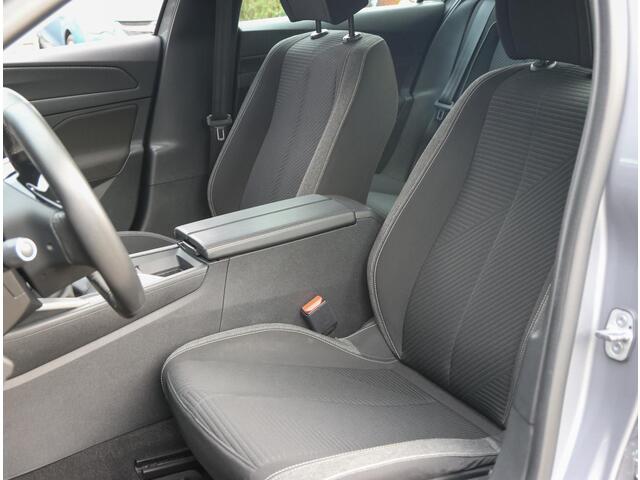 Peugeot 308 110pk Active | 1ste eigenaar | LED lampen | Apple CarPlay/Android Auto | Parkeersensoren | Climate