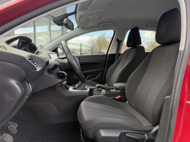 Peugeot 308 1.2 PureTech Active 1e Eigenaar,Navi,Clima,Cruise,Trekhaak,Nieuwe Distributie,Lmv,110pk,Dealer Onderhouden,Apk tot 02-2026