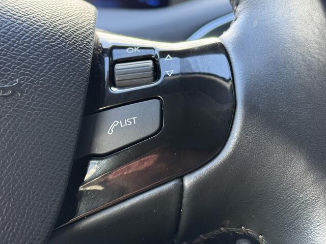 Peugeot 308 BWJ 10-2020 | 111 PK Active Pack CLIMA / TREKHAAK / VIRTUAL COCKPIT / NAVI / LMV / APPLE CARPLAY