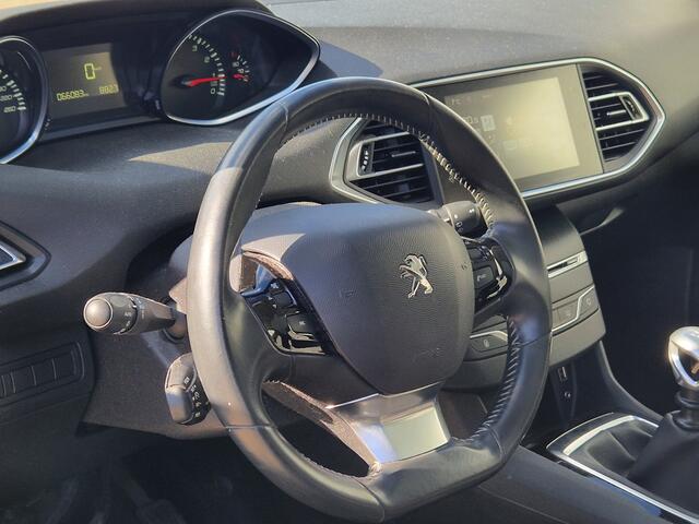 Peugeot 308 SW 1.2 PureTech Style | Nieuw Binnen! | Navi | Cruise | Trekhaak