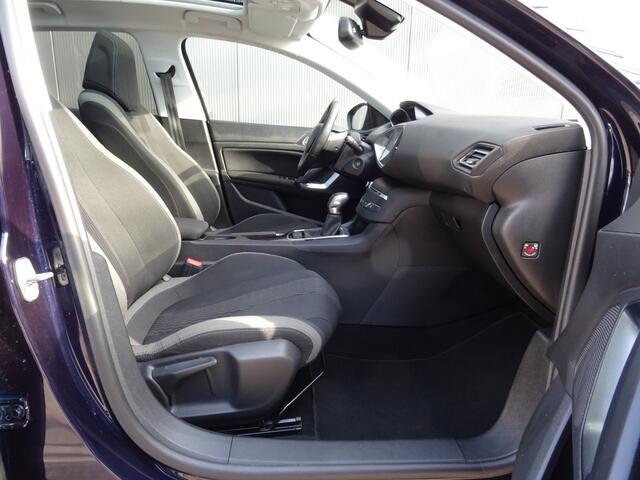 Peugeot 308 1.2 PureTech Allure * PANORAMADAK * CAMERA * PDC !!