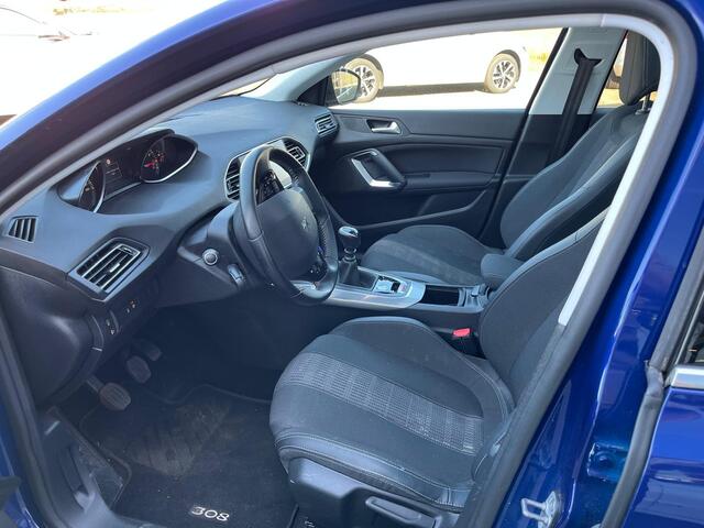 Peugeot 308 1.2 PureTech Blue Lease Premium 50% deal 6.975,- ACTIE Pano / LMV / Cruise / Carplay / 59DKM!