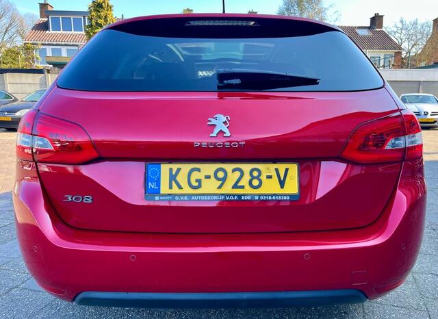 Peugeot 308 1.2 PURETECH STYLE 131PK