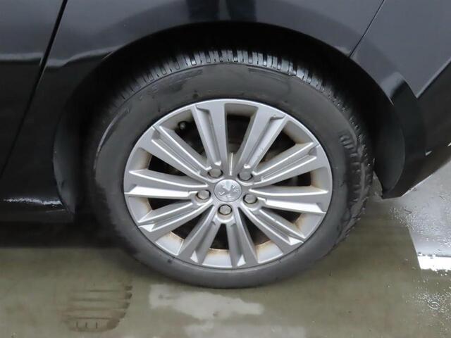 Peugeot 308 1.5 BlueHDi Blue Lease Premium Panodak| Climatronic | Stof/leer | LMV 16" | NL auto | Géén afleverkosten