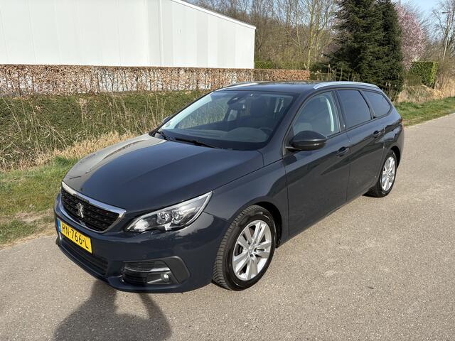 Peugeot 308 SW 1.2 PureTech Blue Lease Executive / NAVI / AIRCO / CRUISE / PANORAMADAK / 135dkm! NAP!