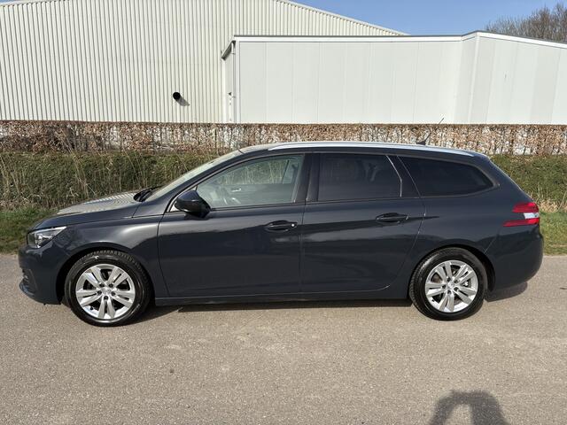 Peugeot 308 SW 1.2 PureTech Blue Lease Executive / NAVI / AIRCO / CRUISE / PANORAMADAK / 135dkm! NAP!
