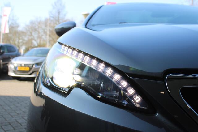 Peugeot 308 1.2 130PK ALLURE AUTOMAAT | NAVIGATIE | PANORAMADAK | TREKHAAK | ACHTERUITRIJ CAMERA | PARKEERSENSOREN | DAB+ RADIO | CLIMATE CONTROL | 16" LICHTMETALEN VELGEN | CRUISE CONTROL | FULL LED KOPLAMPEN |