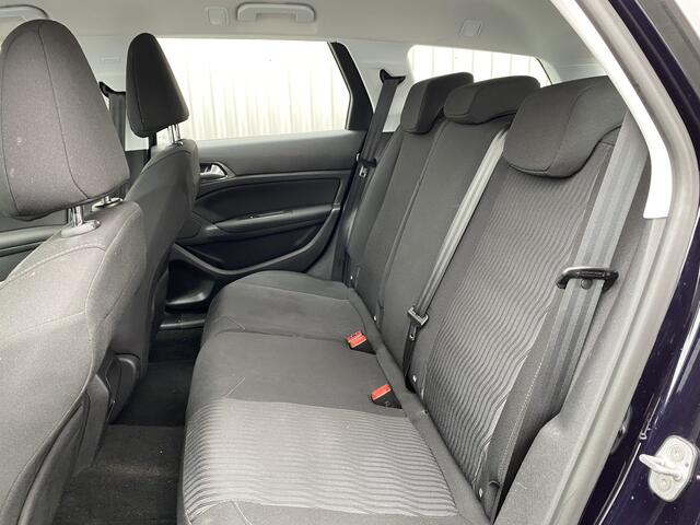 Peugeot 308 SW 1.2 PureTech Blue Lease A/C, CC, Navi, Trekh, nw. APK - Inruil Mogelijk -
