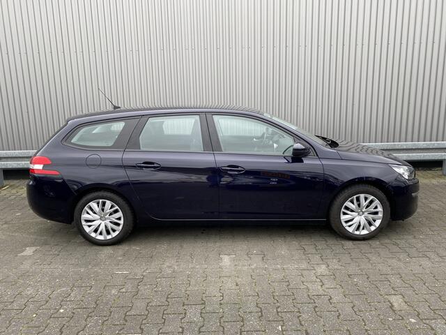 Peugeot 308 SW 1.2 PureTech Blue Lease A/C, CC, Navi, Trekh, nw. APK - Inruil Mogelijk -