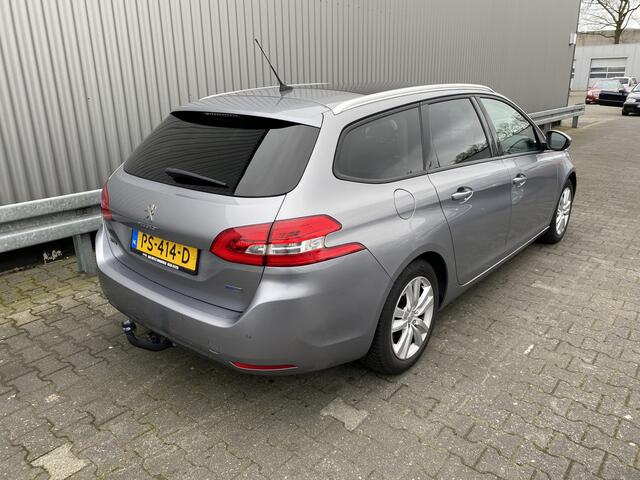 Peugeot 308 SW 1.2 PureTech Blue Lion 159Dkm.NAP, Clima, CC, Pano, PDC v/a, LM, Trekh, nw. APK - Inruil Mogelijk -